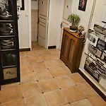 Vendégház The Lions Den - La Loge *