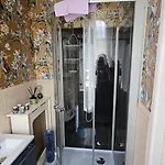 Vendégház The Lions Den - La Loge *