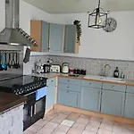 Pensjonat The Lions Den - La Loge *