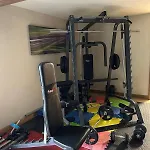 The Lions Den - La Loge