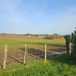 The Lions Den - La Loge Vendégház *