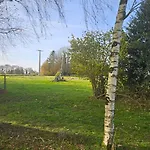 The Lions Den - La Loge Vendégház *