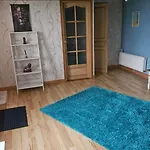 The Lions Den - La Loge *