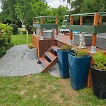 Vendégház The Lions Den - La Loge