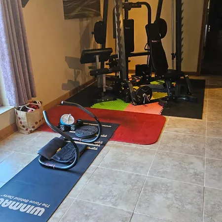 The Lions Den - La Loge * Mantilly