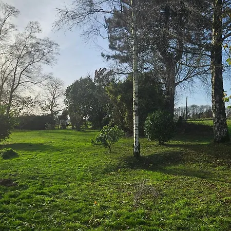 The Lions Den - La Loge בית הארחה Mantilly