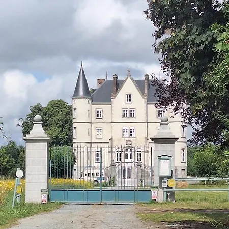 The Lions Den - La Loge Mantilly