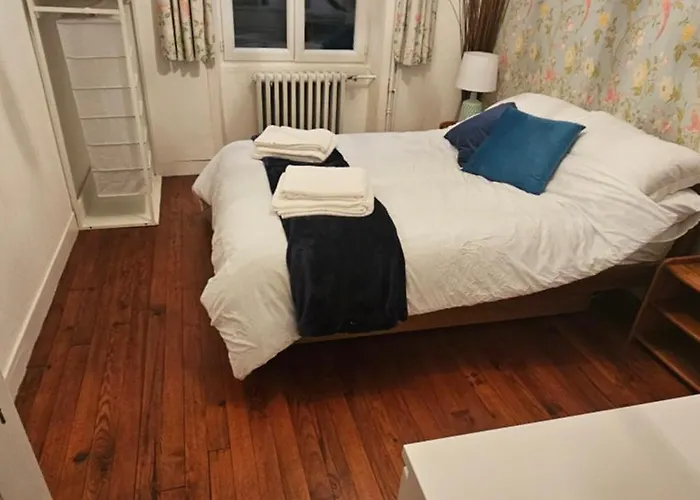 Πανσιόν The Lions Den - La Loge *