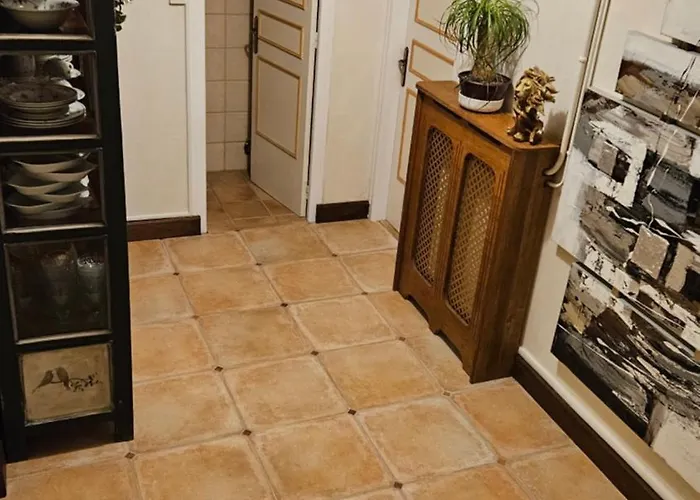 Πανσιόν The Lions Den - La Loge *