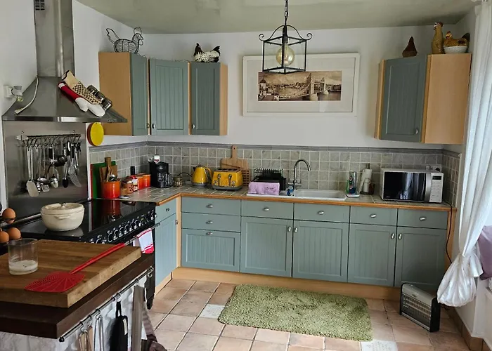 The Lions Den - La Loge Pensjonat *