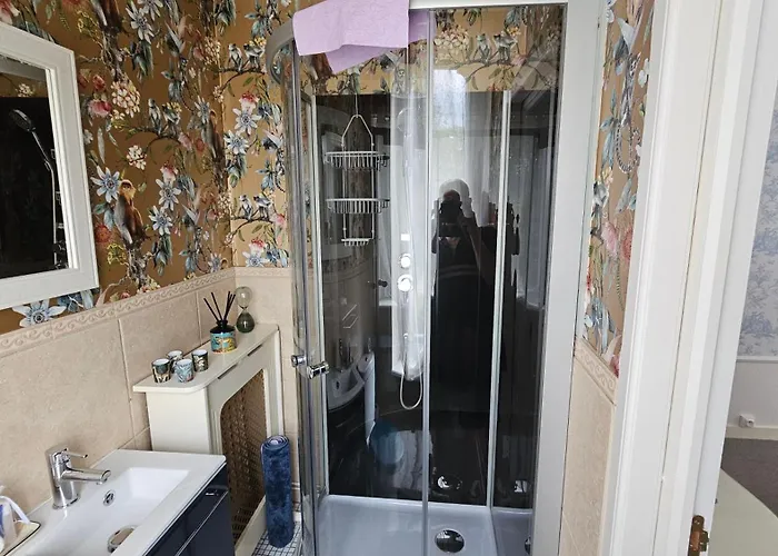 Πανσιόν The Lions Den - La Loge *