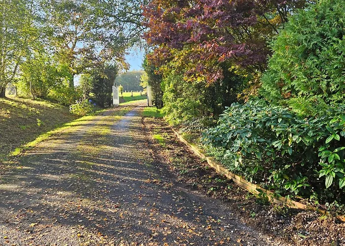 The Lions Den - La Loge Affittacamere Mantilly