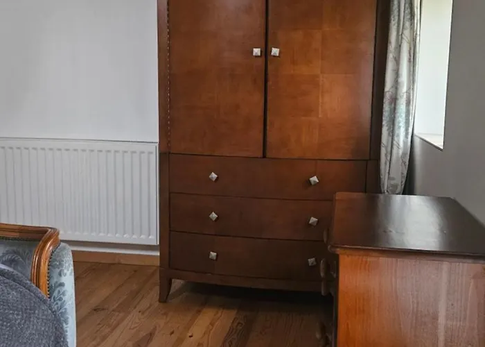 Πανσιόν The Lions Den - La Loge *