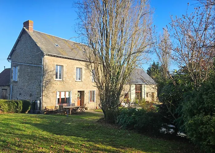 The Lions Den - La Loge *